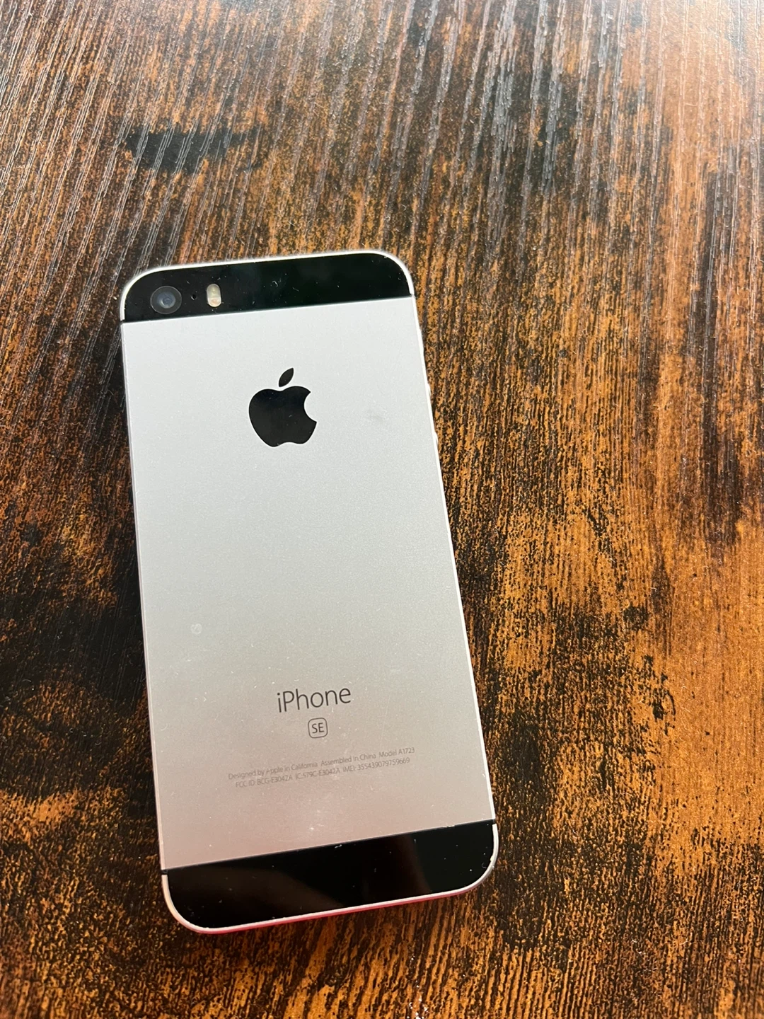 Apple iPhone SE 64GB Silver - photo 2