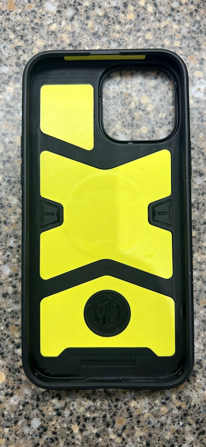 Spigen Gearlock go pro Bike Mount and iPhone 13 Pro Max case. - photo 2