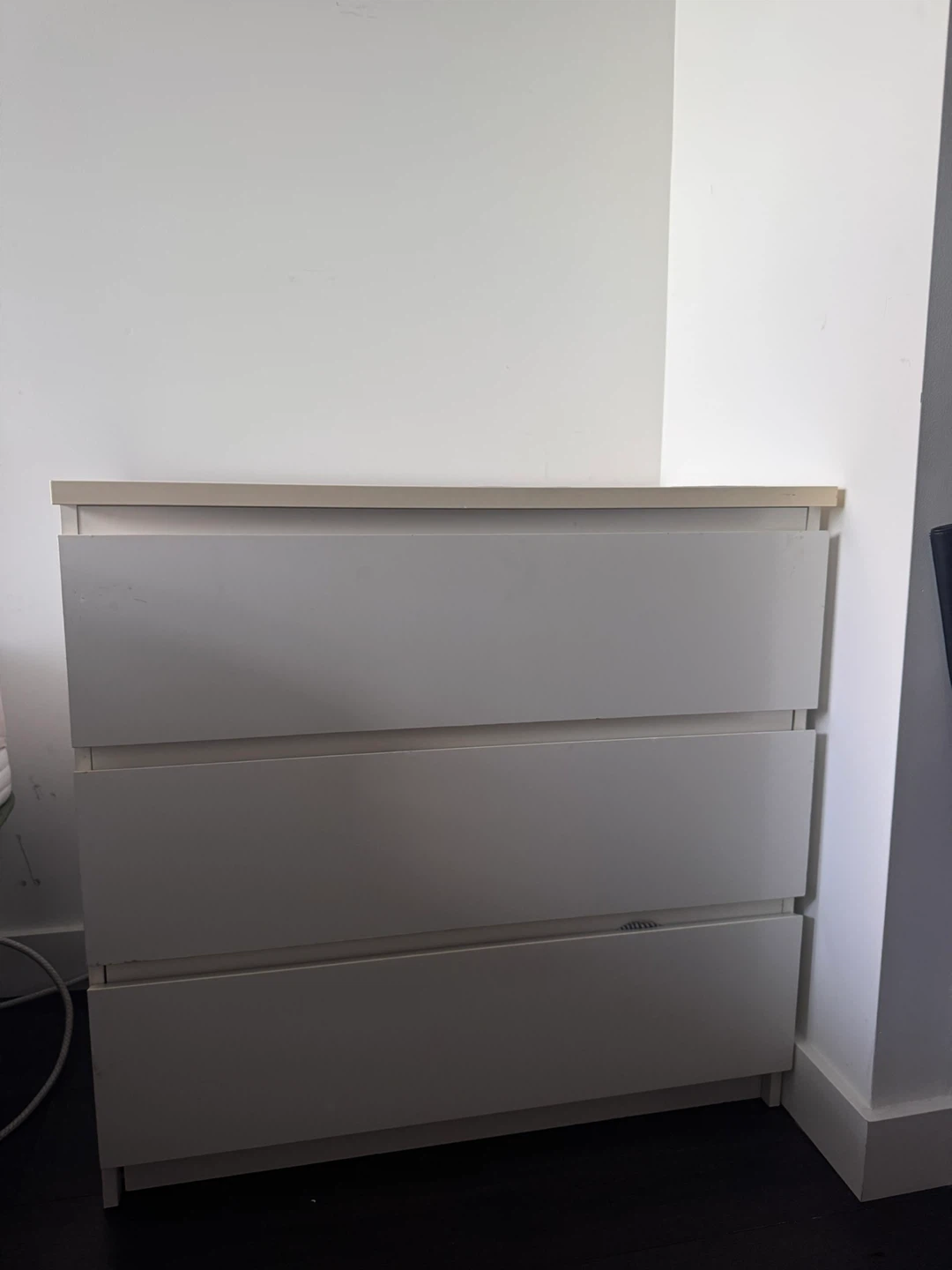 MALM White 3-Drawer Dresser - Pickup only Spadina & Bluejays - photo 4