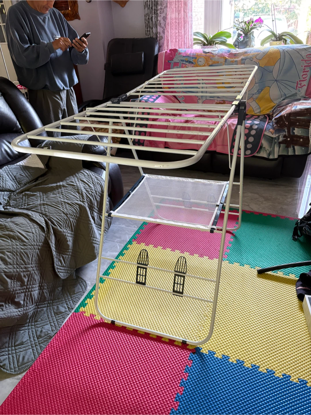 White Metal Clothes Drying Rack