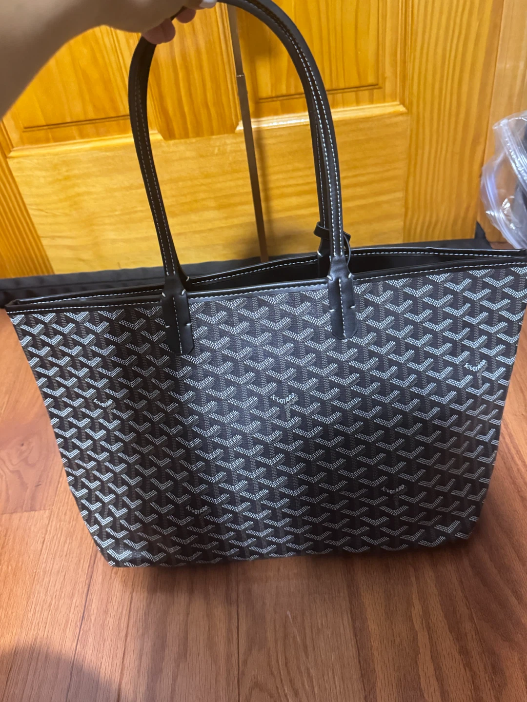 Goyard Saint Louis Tote Bag Black - photo 4