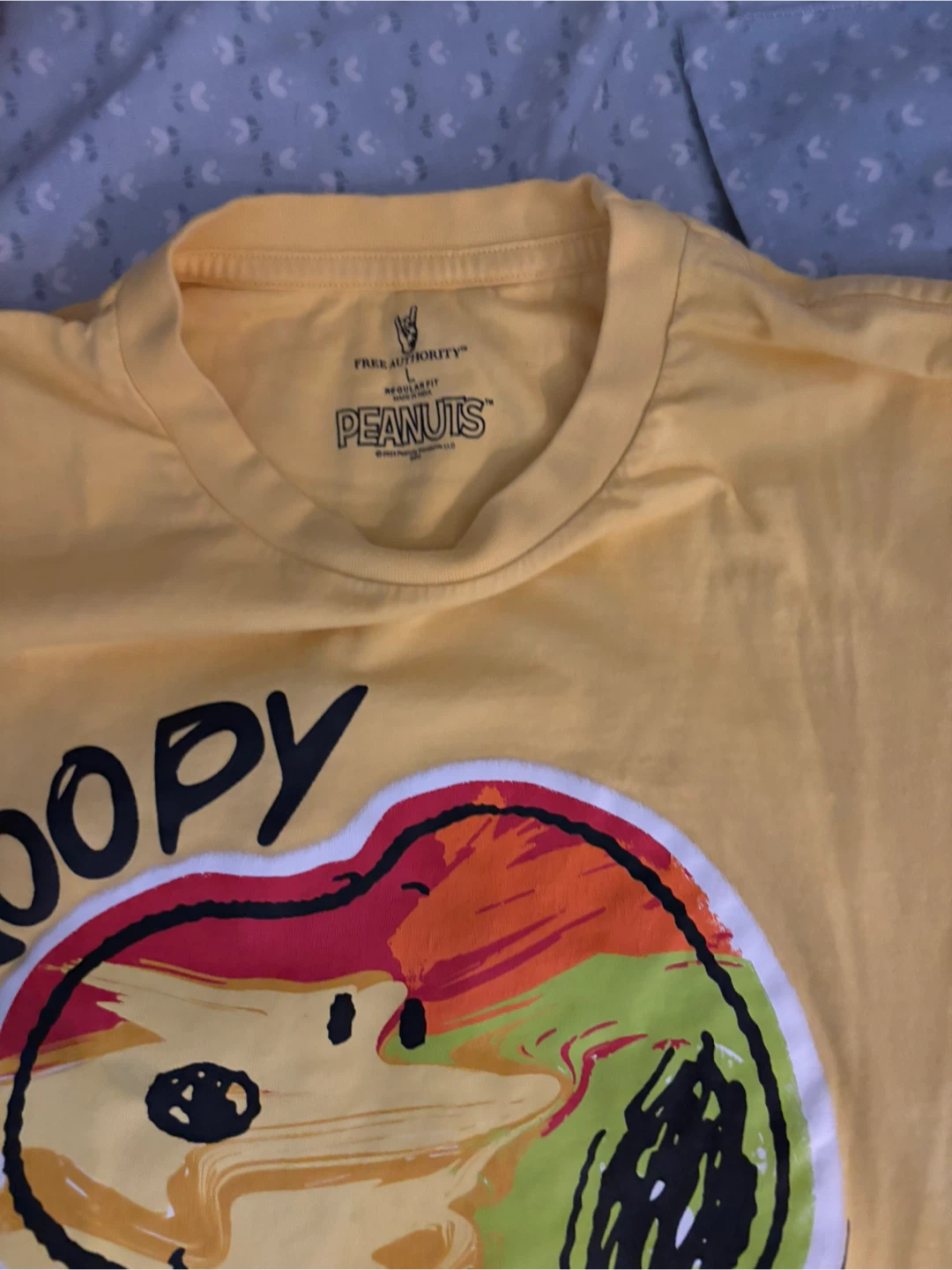 🏈Free Authority Peanuts Snoopy T-Shirt