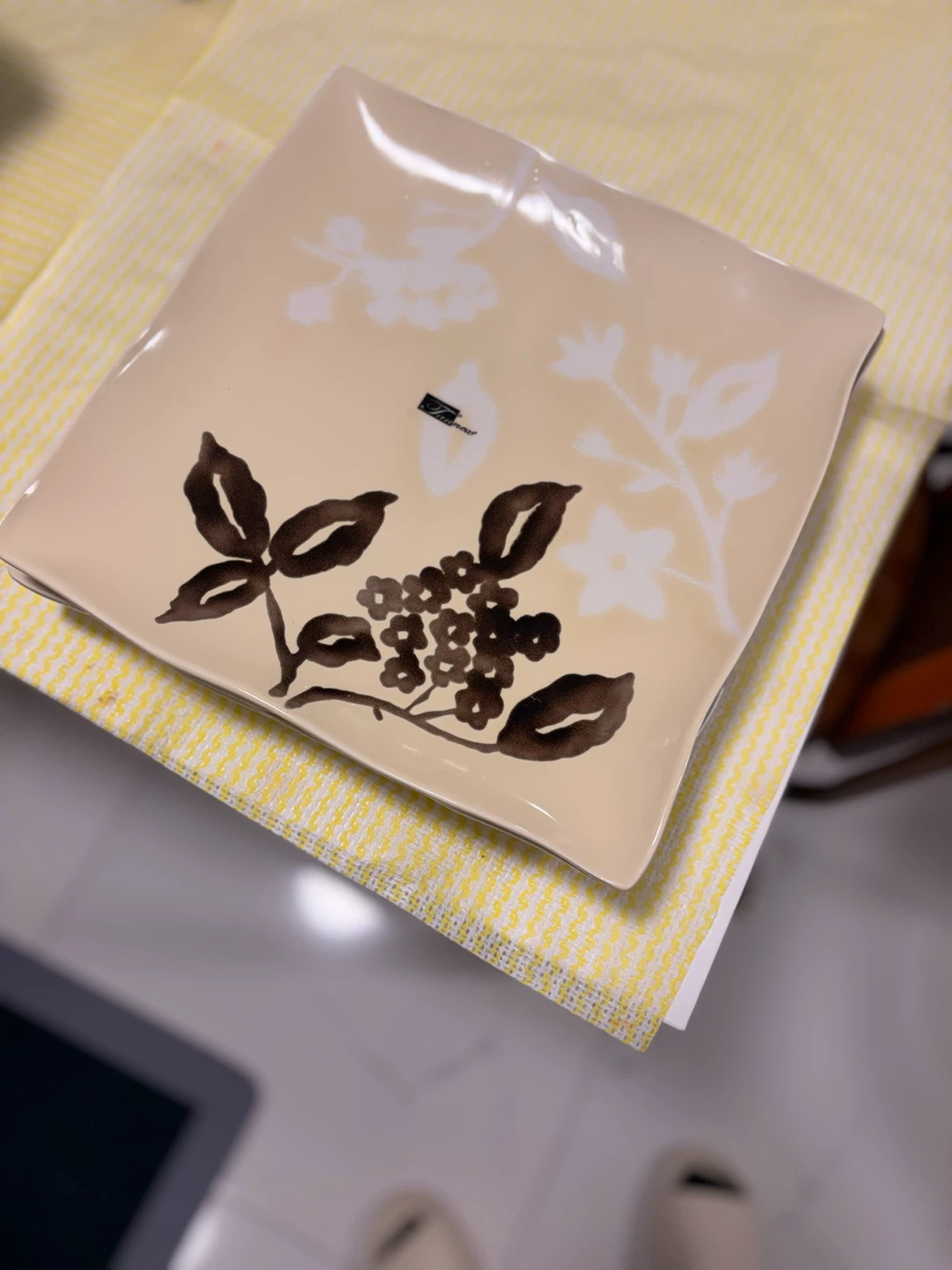 Dinnerware Set