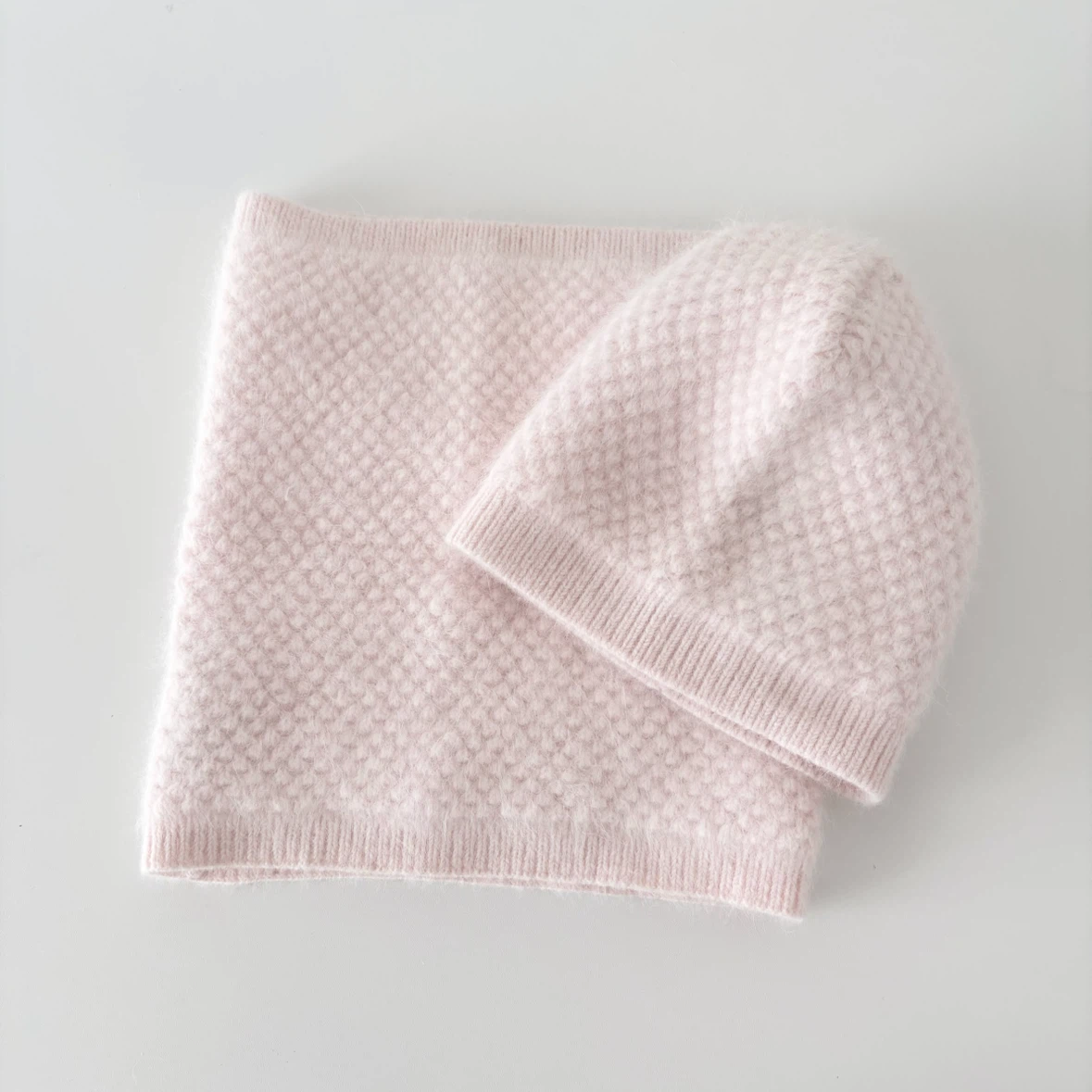 New Club Monaco Matching Beanie & Snood / Scarf Set - photo 2