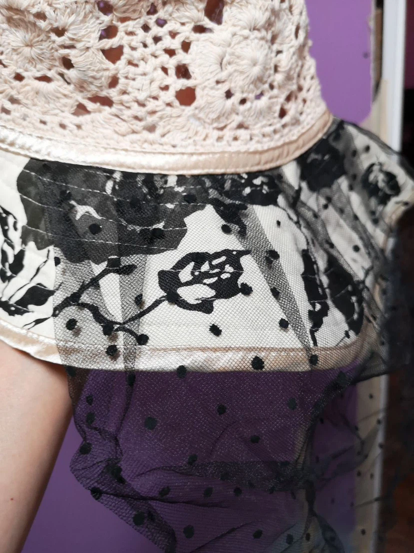 Vintage-style crochet and floral bucket hat