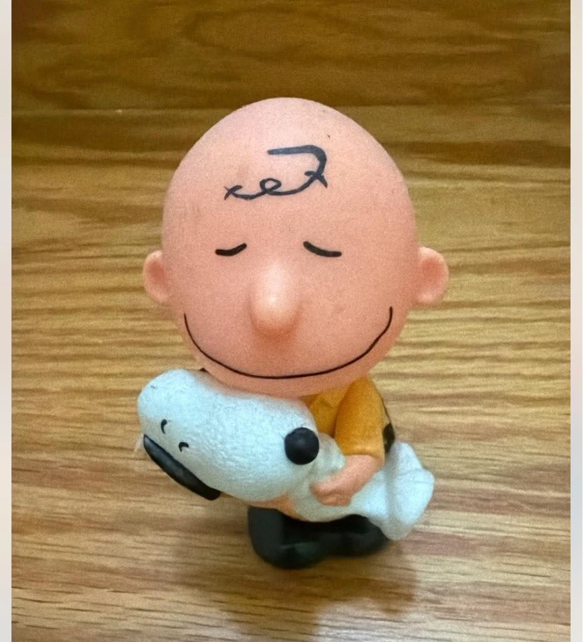 🏈Charlie Brown and Snoopy Figurine