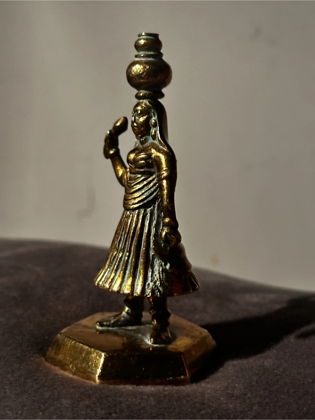 Vintage Indian Brass Water Carrier Figurine 3.25" - photo 2