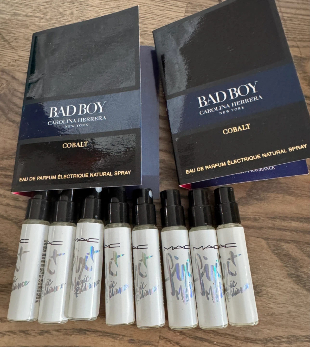 Bundle MAC Prep + Prime & Carolina Herrera Bad Boy Sample Lot