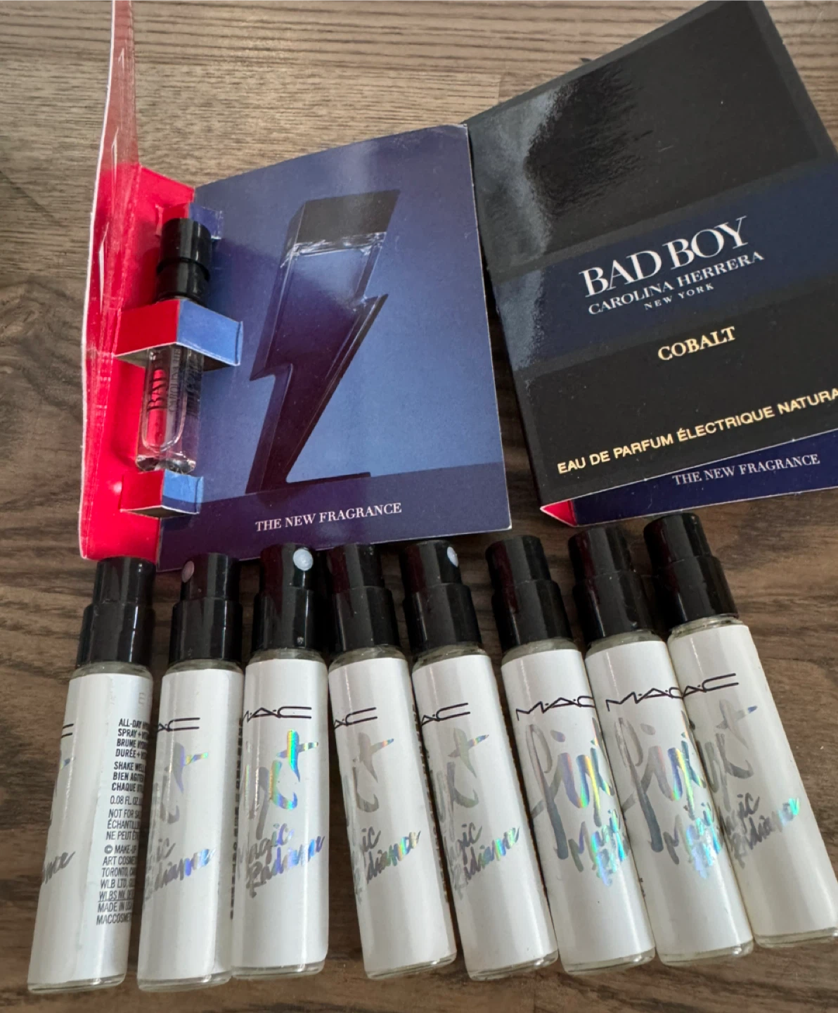 Bundle MAC Prep + Prime & Carolina Herrera Bad Boy Sample Lot - photo 5