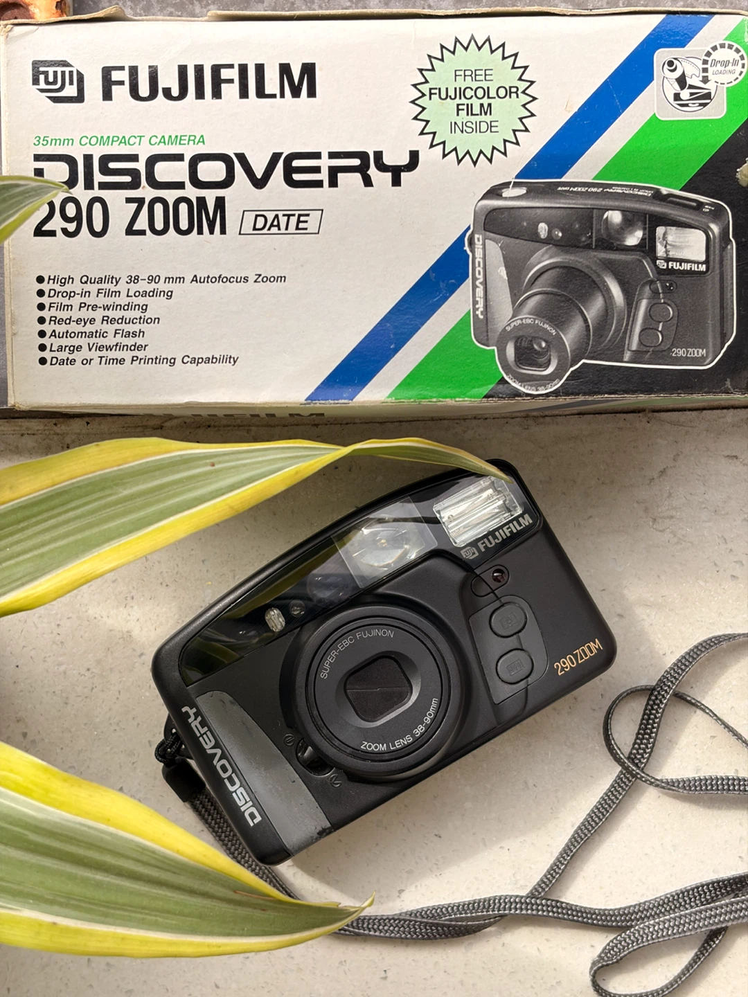 Fujifilm Discovery 290 Zoom Date 35mm Camera