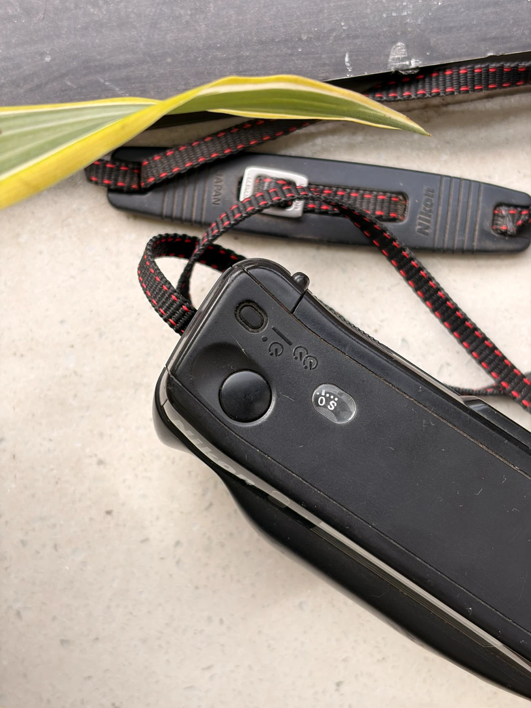 Nikon One-Touch 200 35mm Film Camera - photo 4