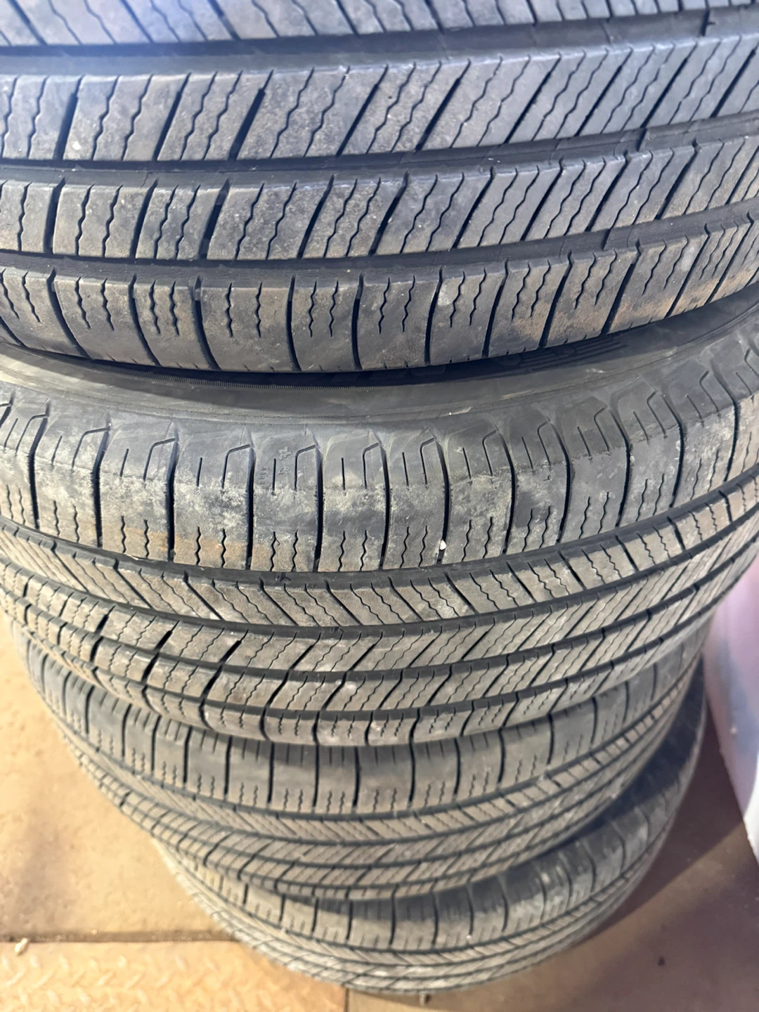 4 Michelin 235/65R16 Tires
