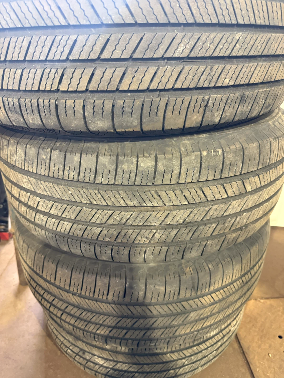 4 Michelin 235/65R16 Tires - photo 2