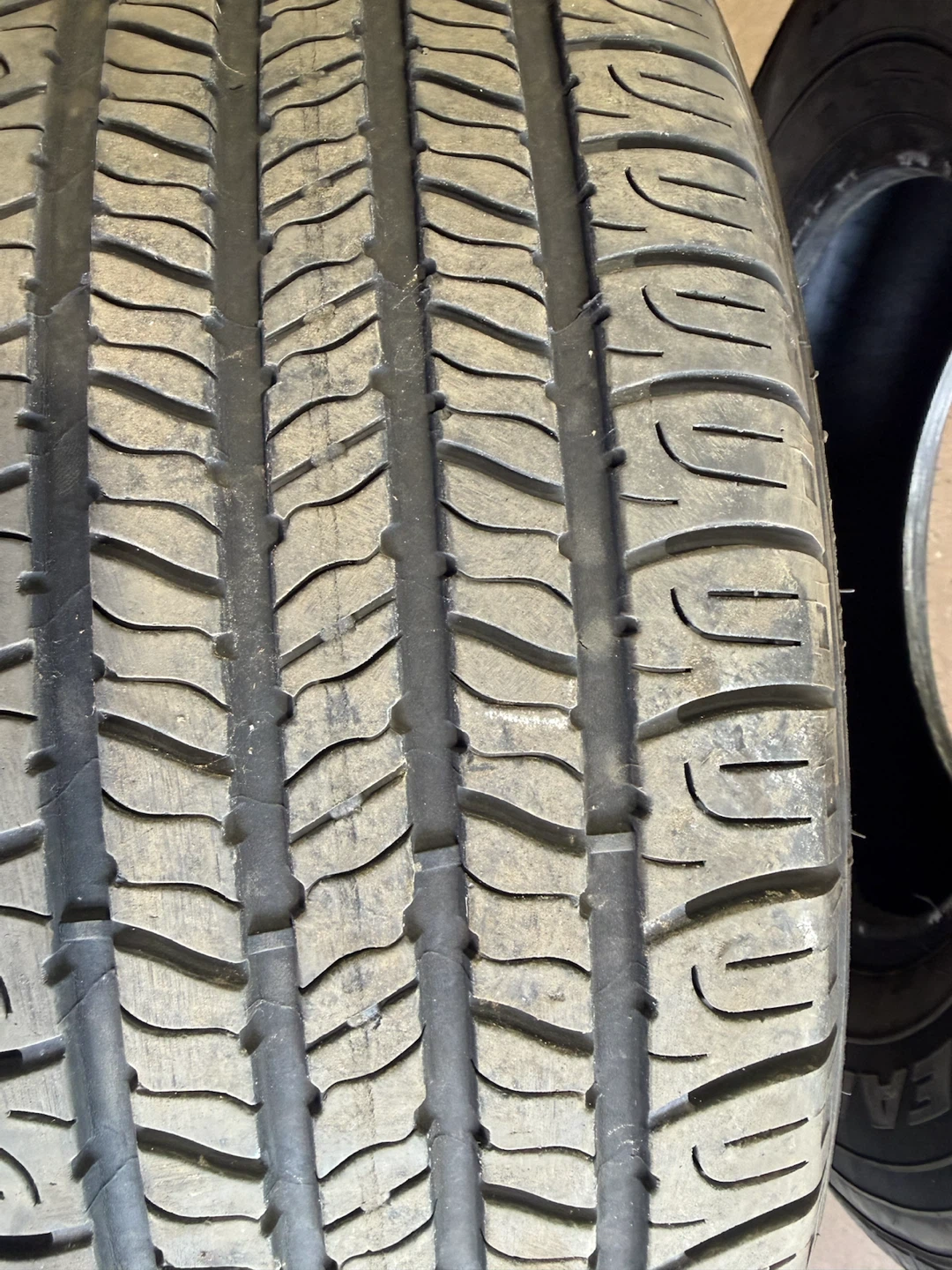 2 Goodyear All-Season Tires 225/70R16 - photo 5