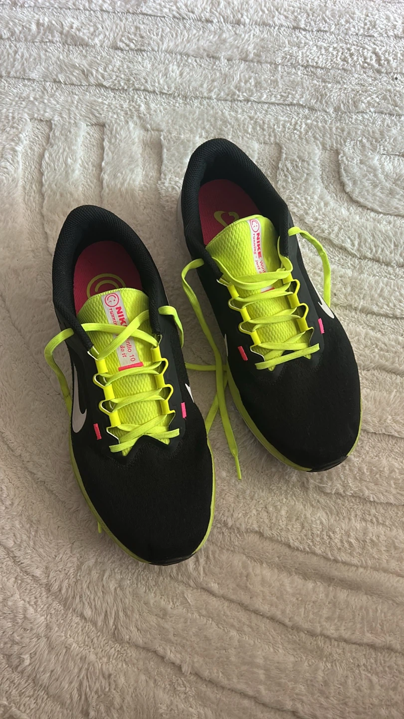 Nike Winflo 10 Running Shoes