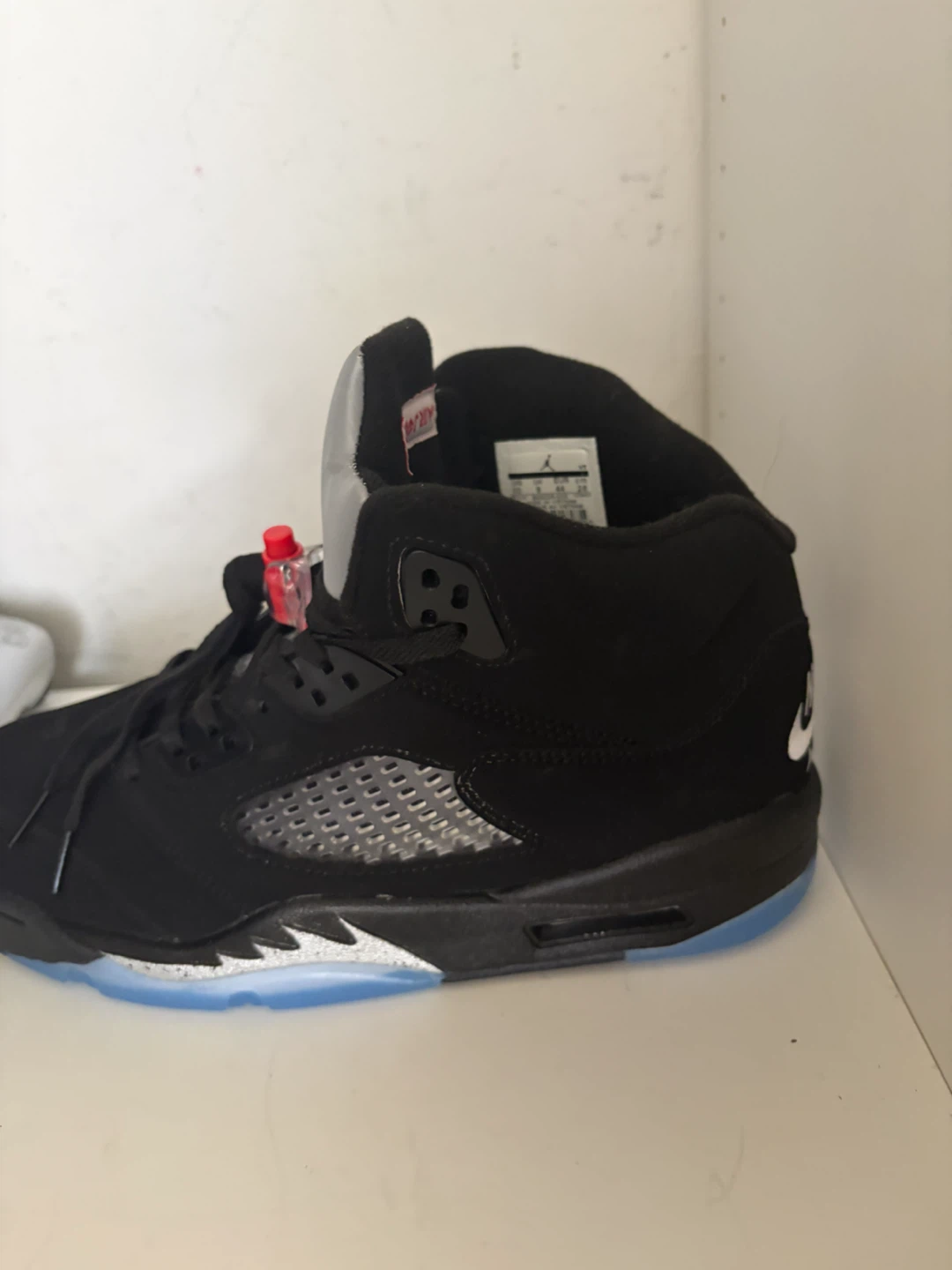 Air Jordan 5 Retro Black Metallic Size 10 - photo 2