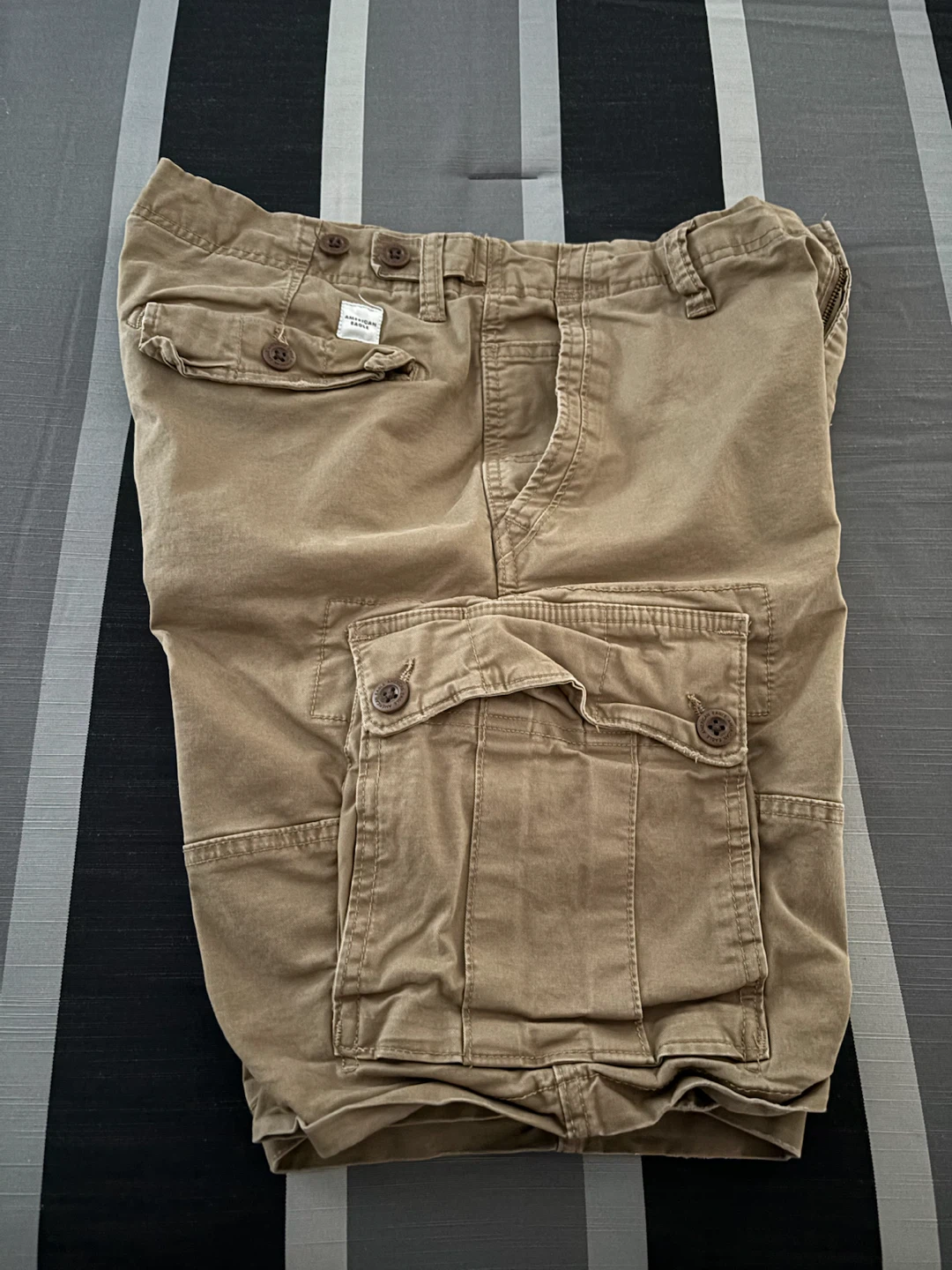 Men’s American Eagle Cargo Shorts Size 32 - photo 4