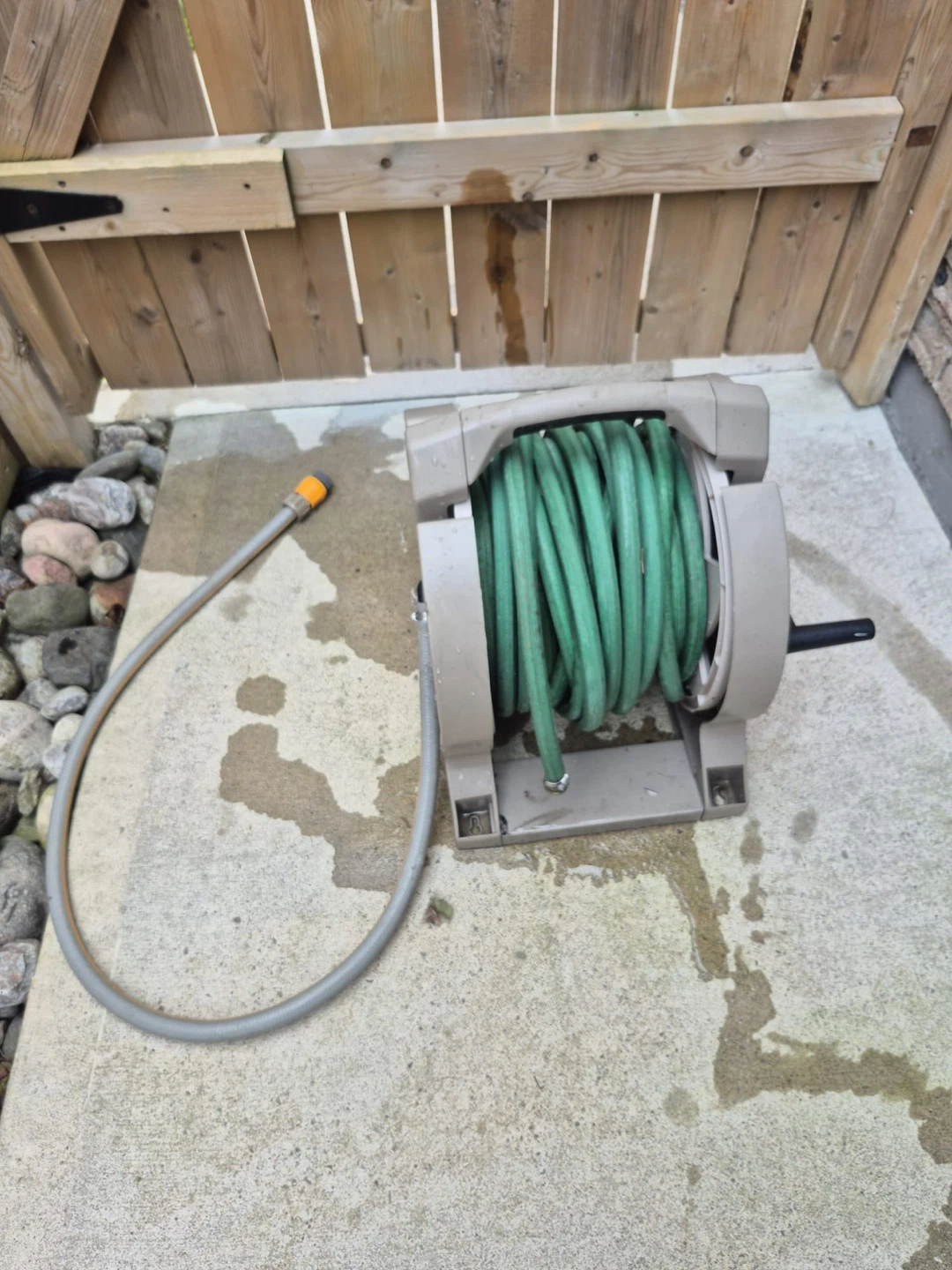 Garden Hose with Retractable Reel - photo 2