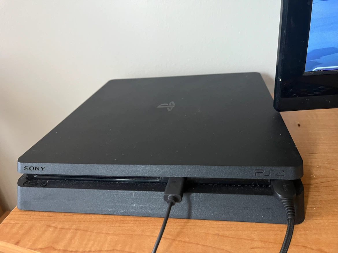Sony PlayStation 4 Gaming Bundle - photo 4
