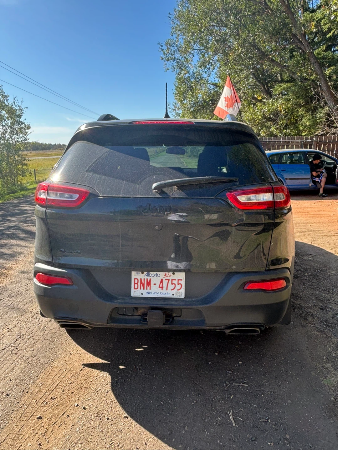 Jeep Cherokee Altitude - photo 4