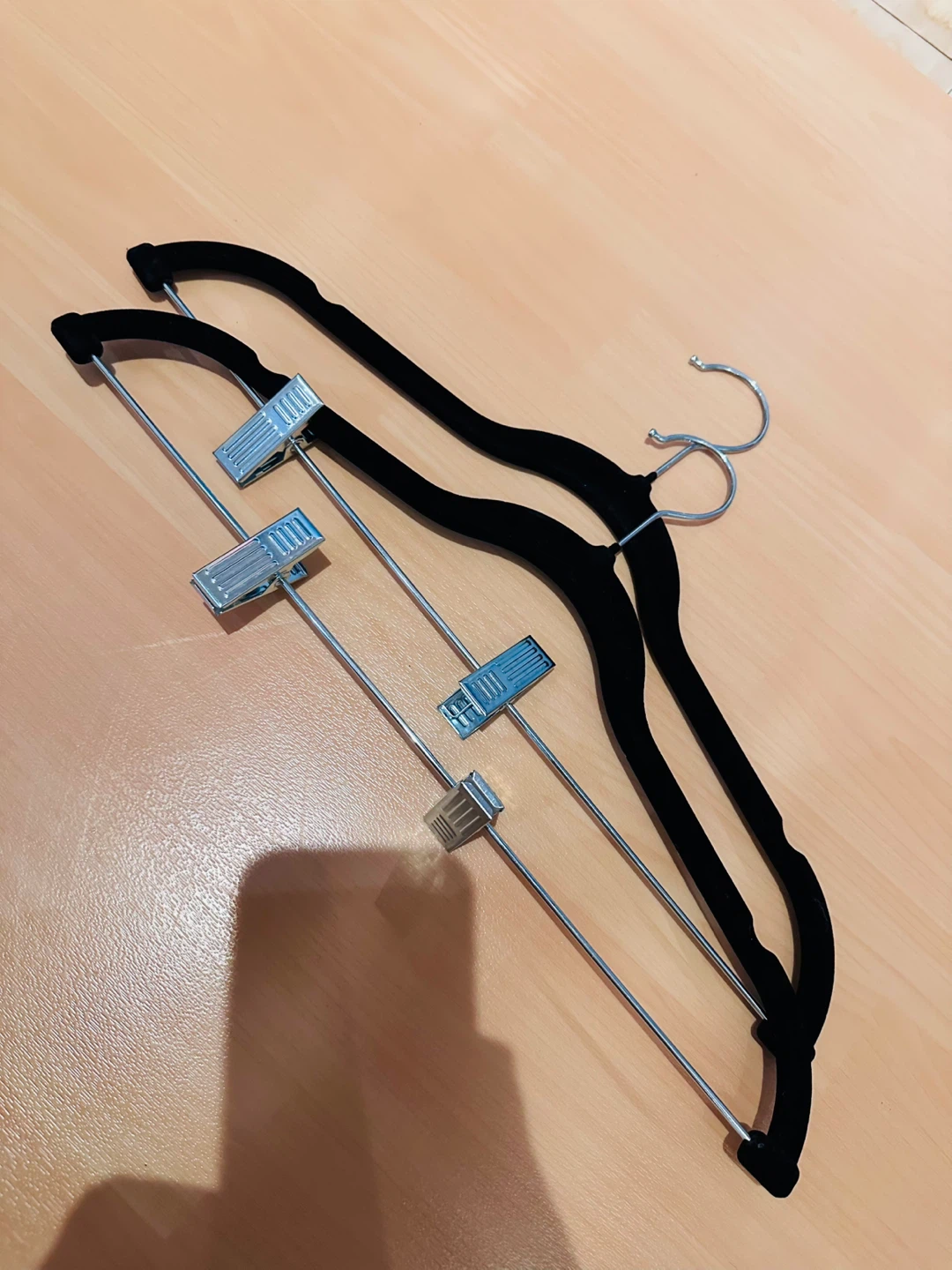 Velvet Clothing Hangers with Clips🏈