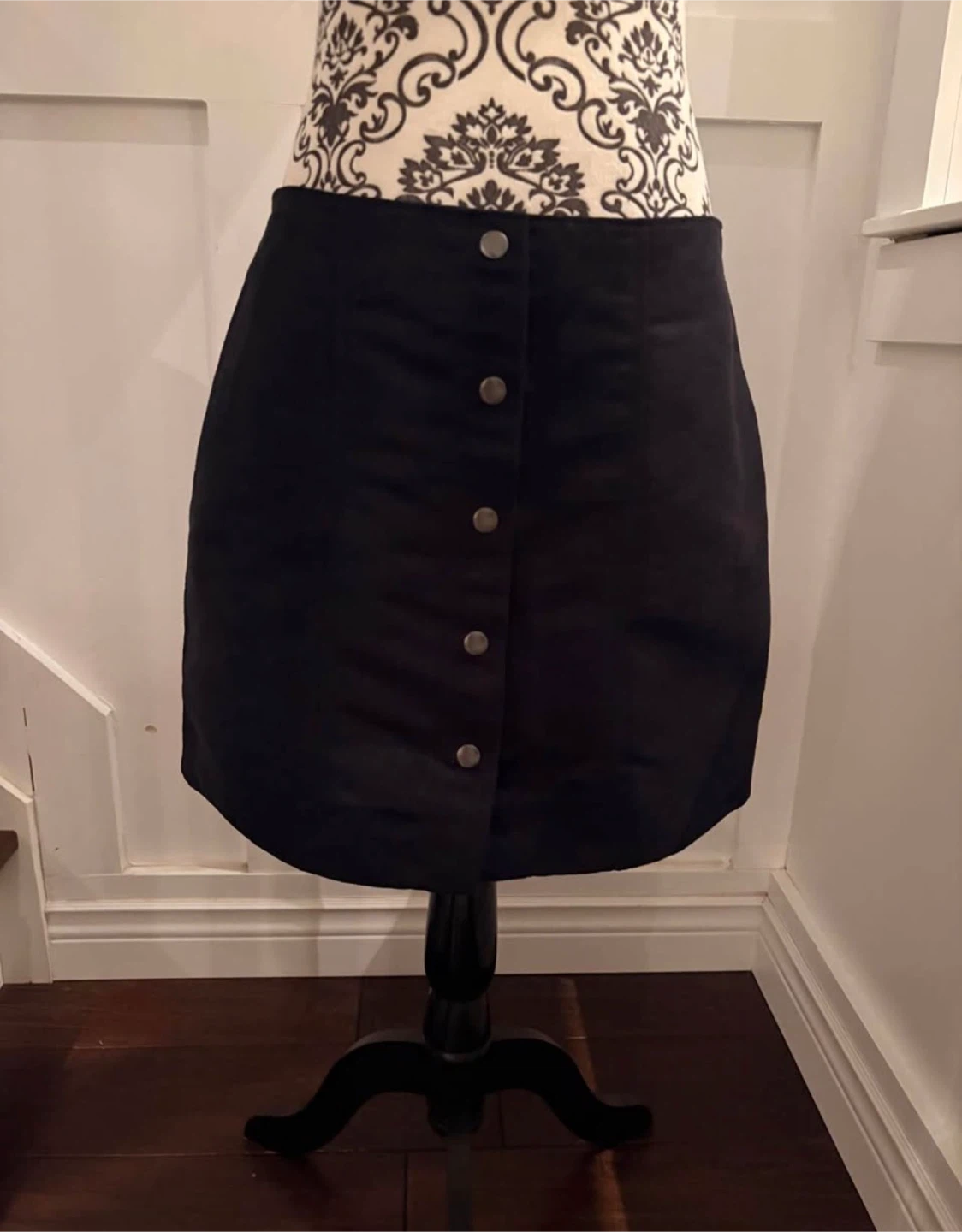 🏈Gap Black Button-Front Skirt