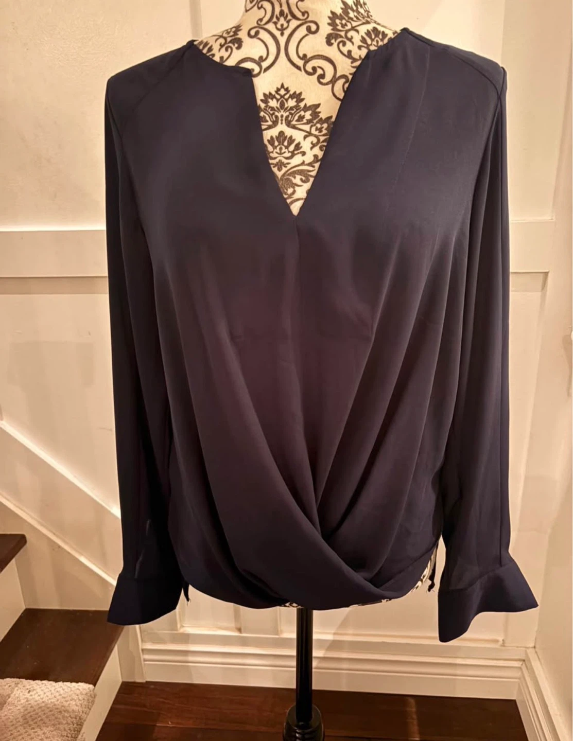 🏈Mossimo Navy Long Sleeve Blouse
