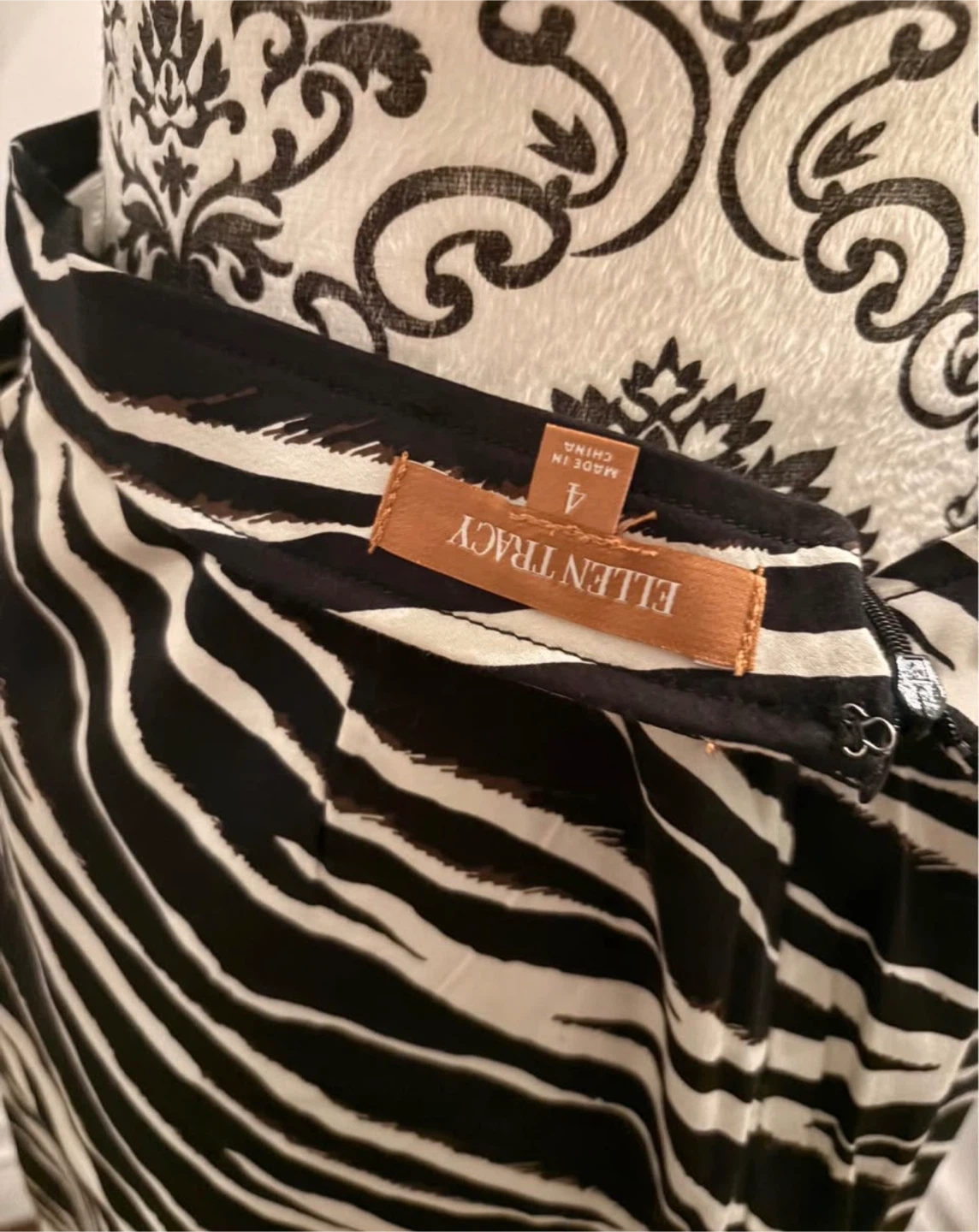 🏈Ellen Tracy Zebra Print Skirt Size 4 - photo 3