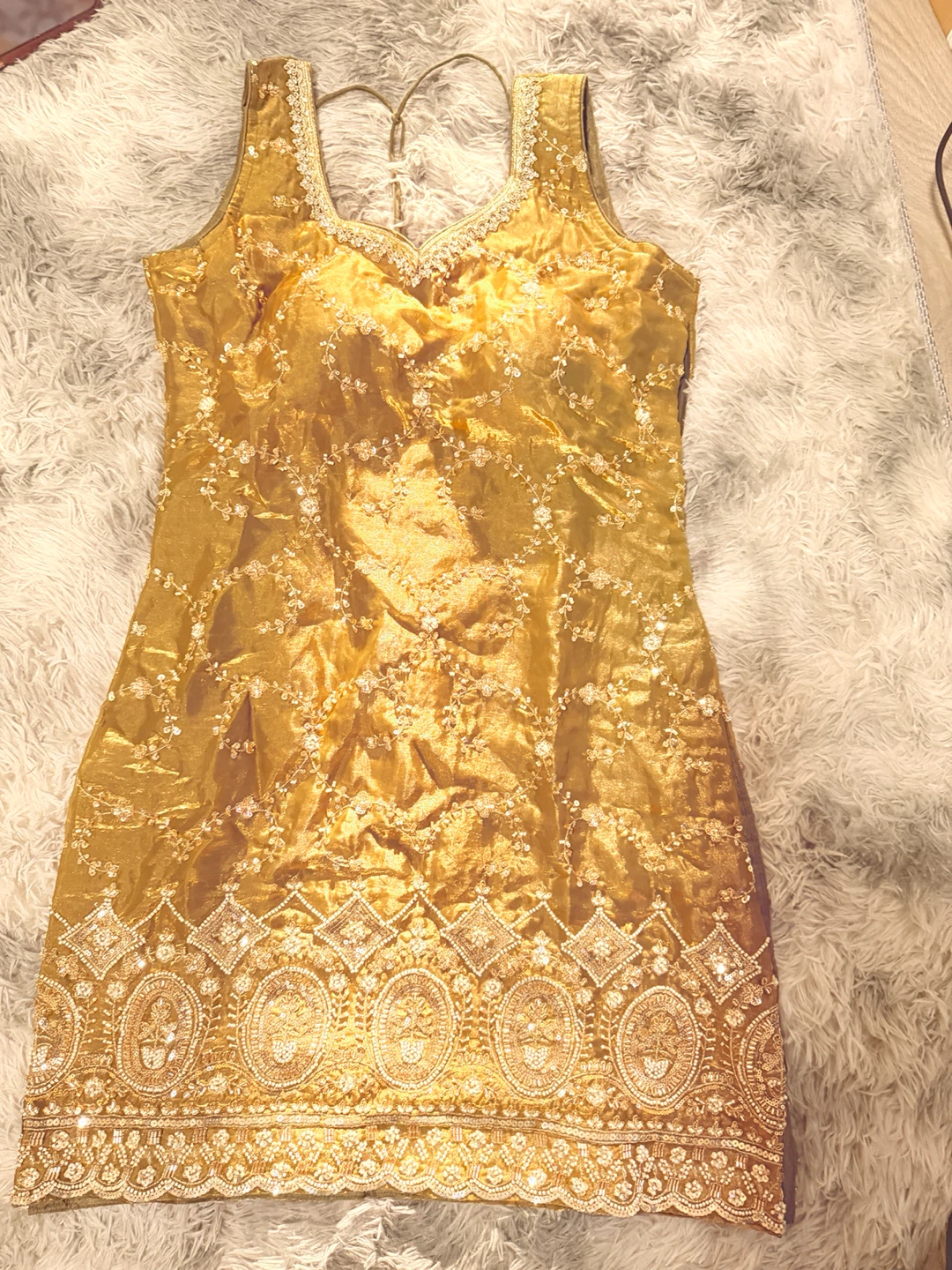 Gold Embroidered Kurti Set - photo 3