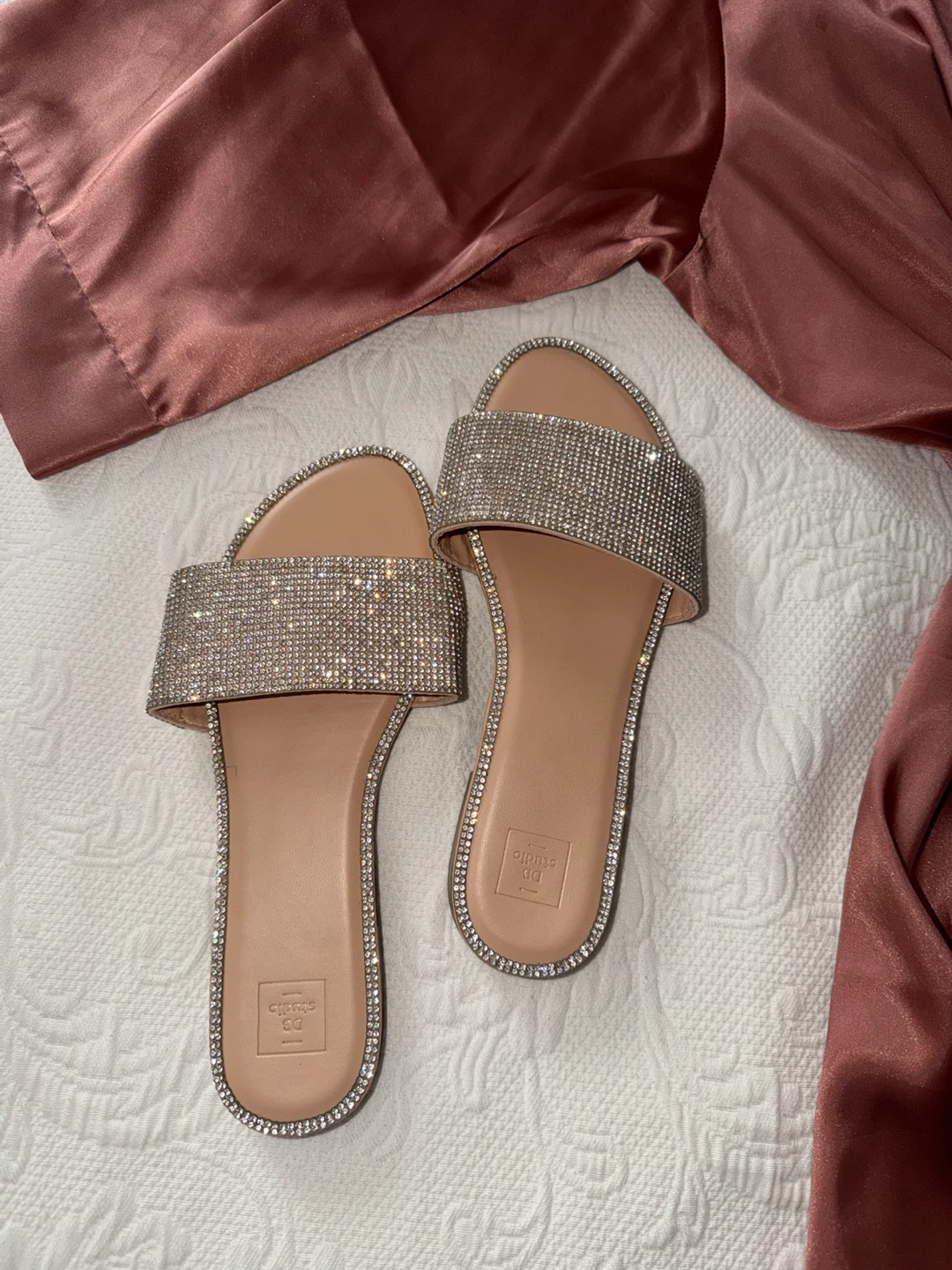 DB Studio Women's Satin Robe & Embellished Slide Sandals - photo 3