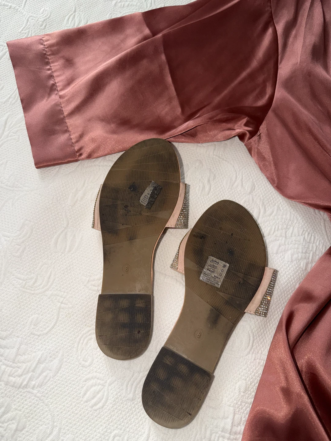DB Studio Women's Satin Robe & Embellished Slide Sandals - photo 4