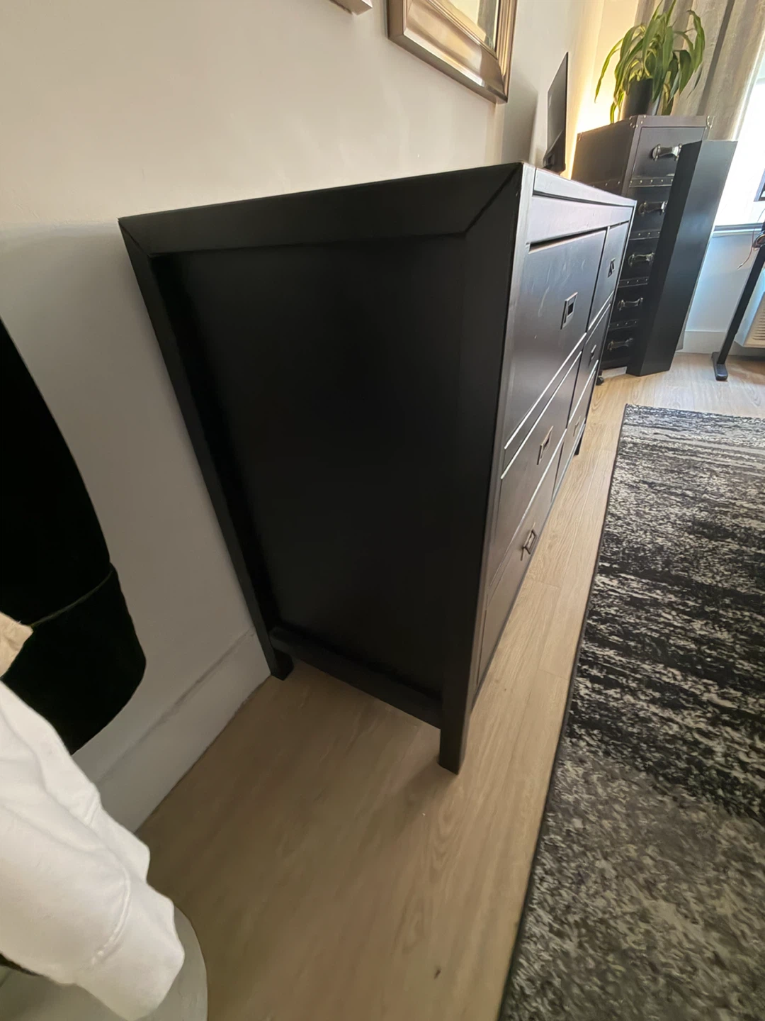 Black 6-Drawer Dresser - photo 2