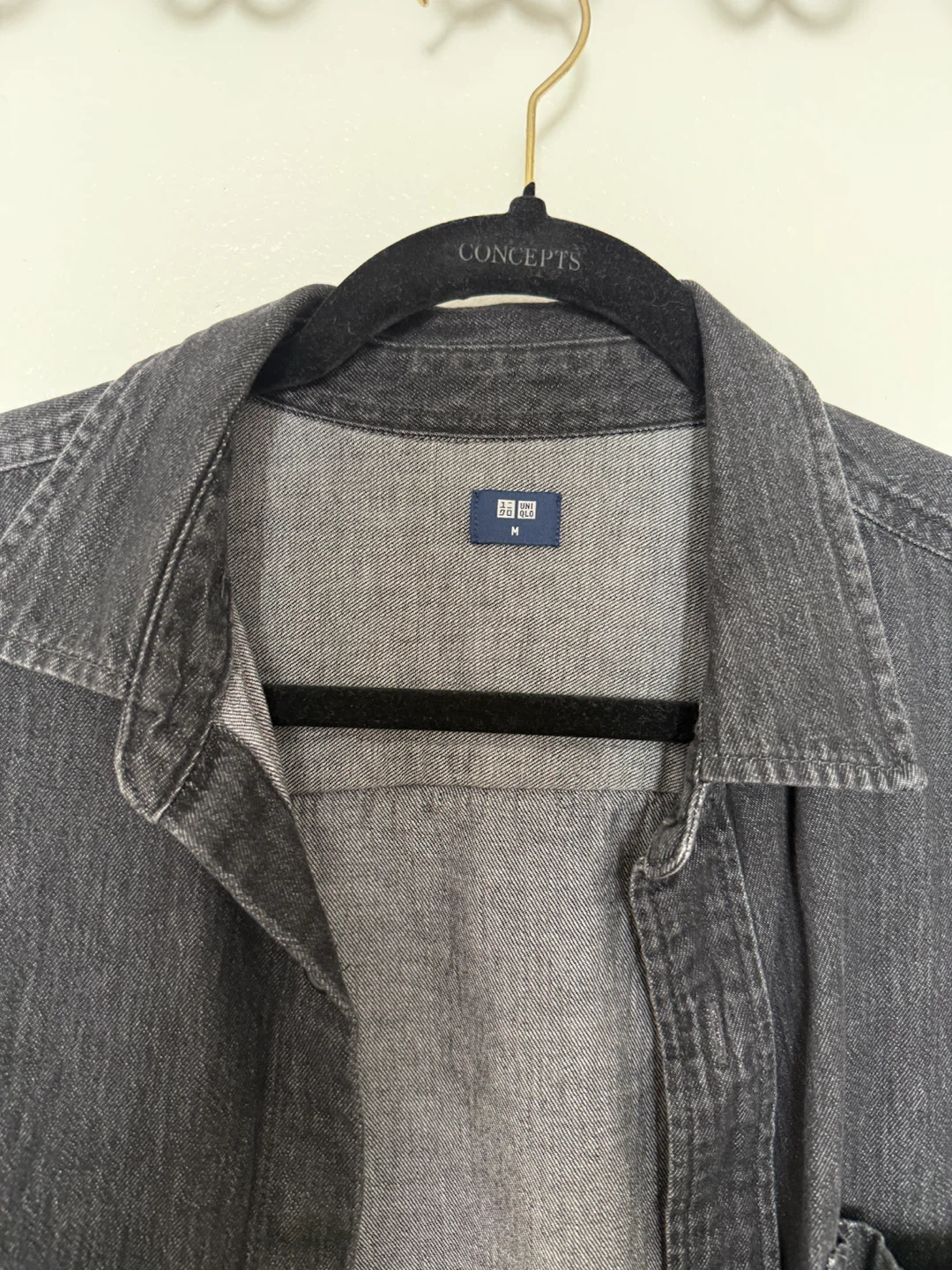 UNIQLO Men's Black Denim Shirt Size M - photo 2