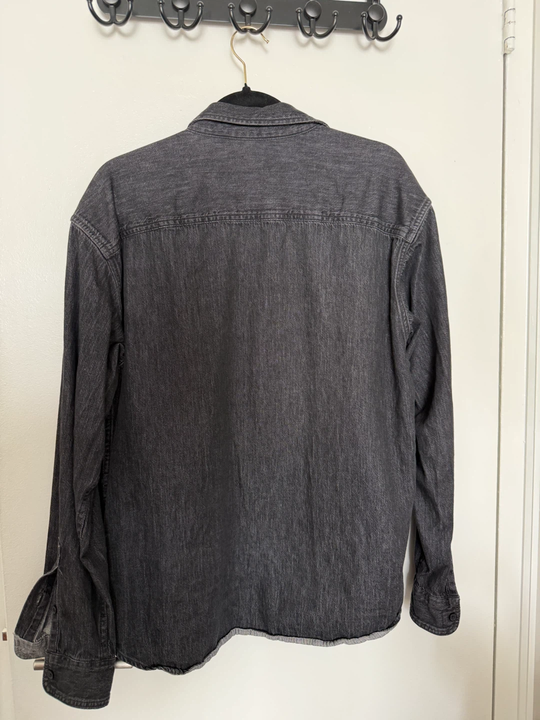 UNIQLO Men's Black Denim Shirt Size M - photo 5