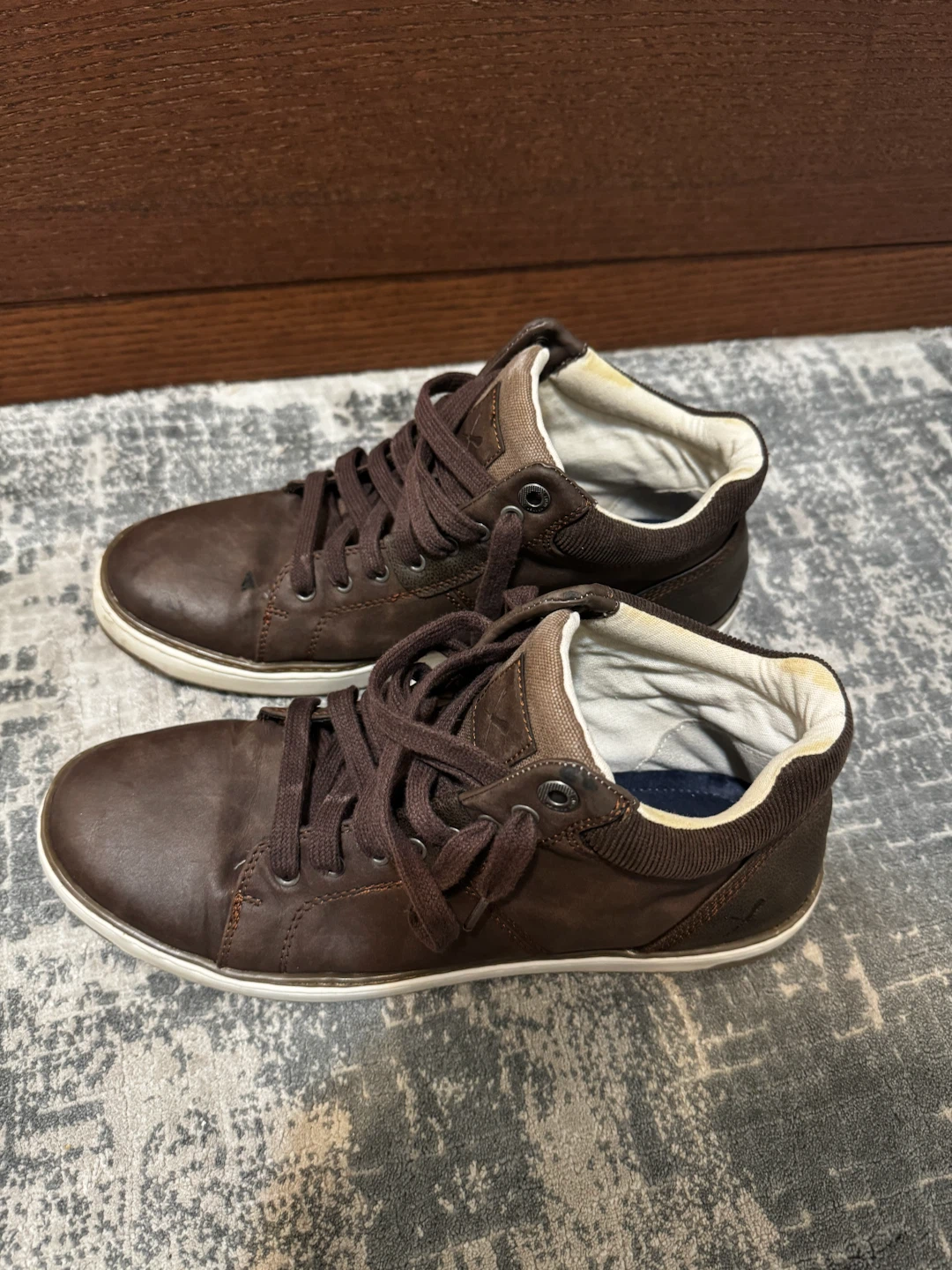Denver Hayes Brown High Top Sneakers