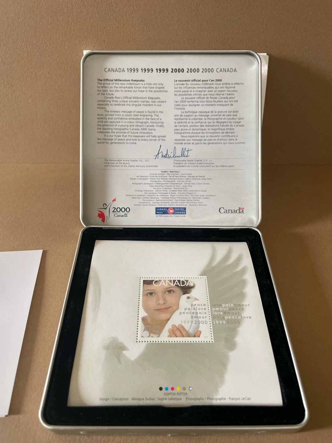 Canada Post Official Millennium Keepsake Set - photo 4