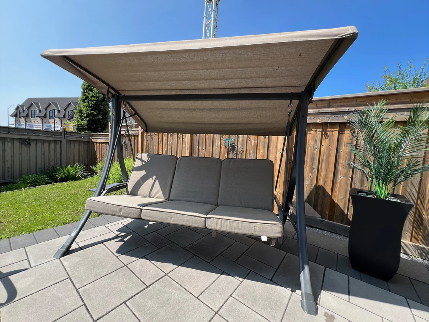 Sunbrella 3-Seater Patio Swing - photo 2