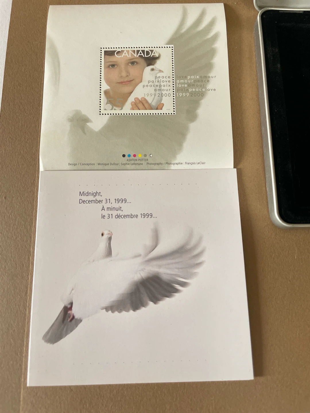 Canada Post Official Millennium Keepsake Set - photo 5