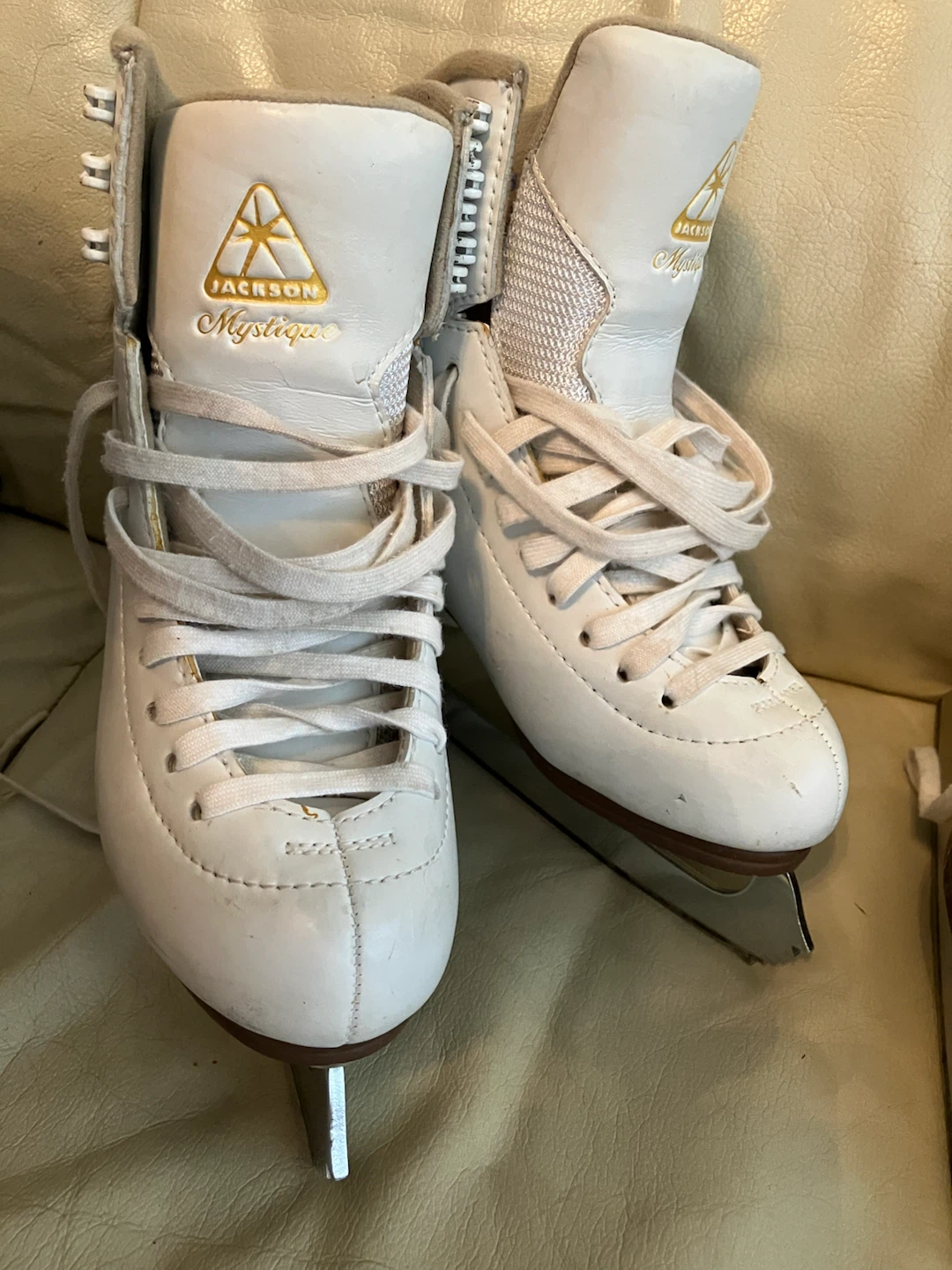 Jackson Mystique Ice Skates Size 2.5C