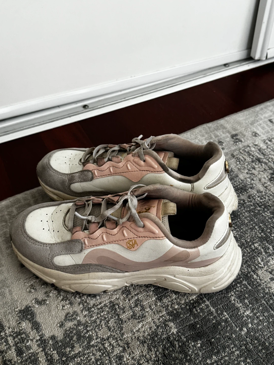 USPA Women's Sneakers - Size 4