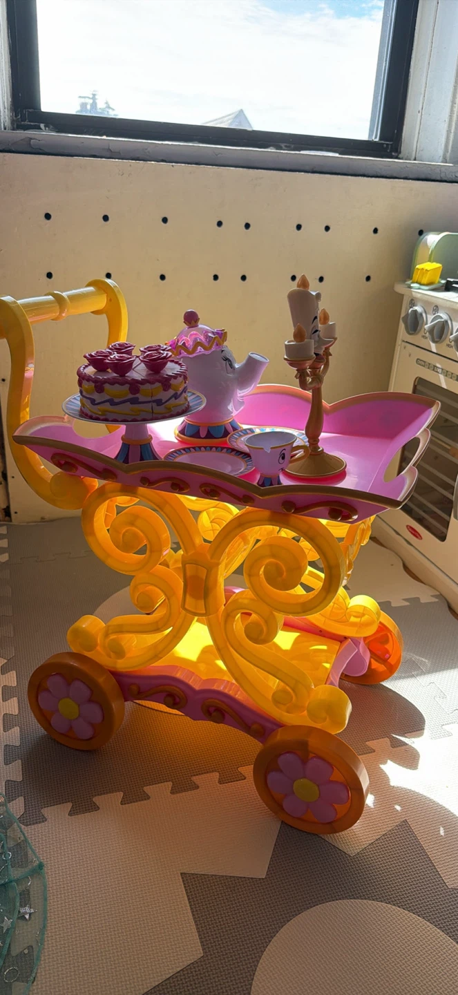 Disney Beauty and the Beast Chip Tea Cart Playset