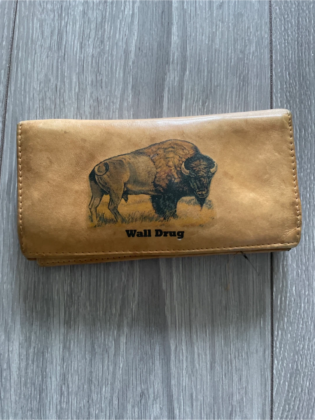 🏈 Novelty wallet