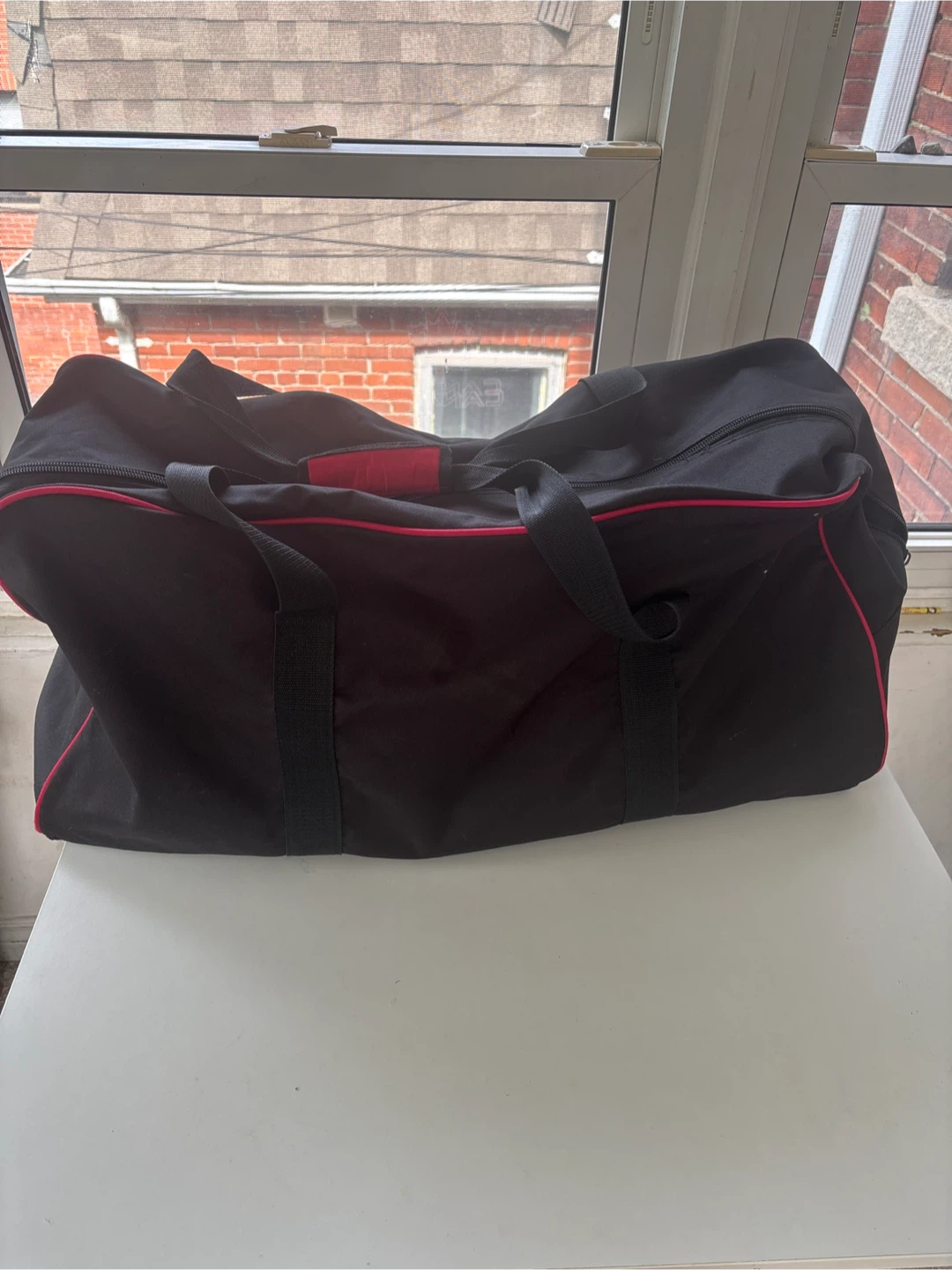 Canada Black Duffle Bag - photo 2