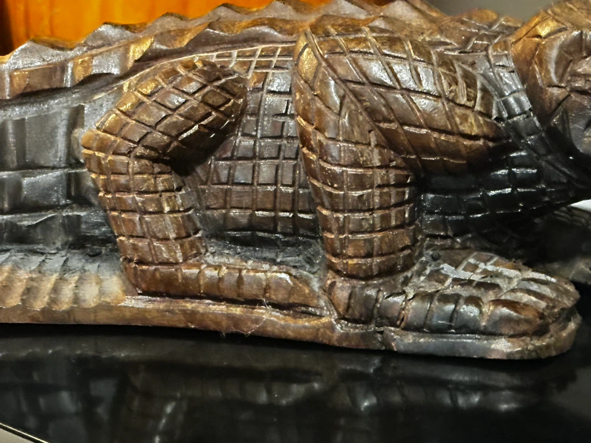 Large hand carved wood crocodile - photo 3