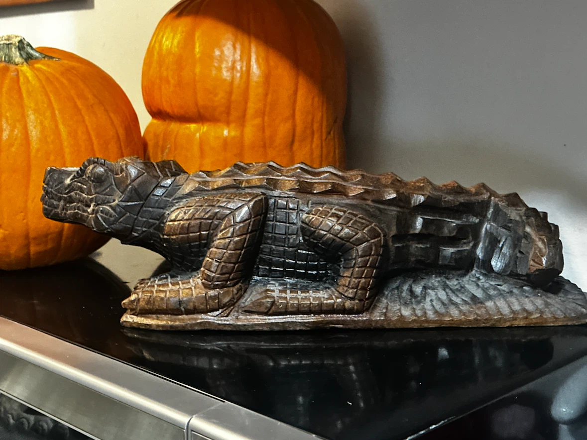 Large hand carved wood crocodile - photo 5