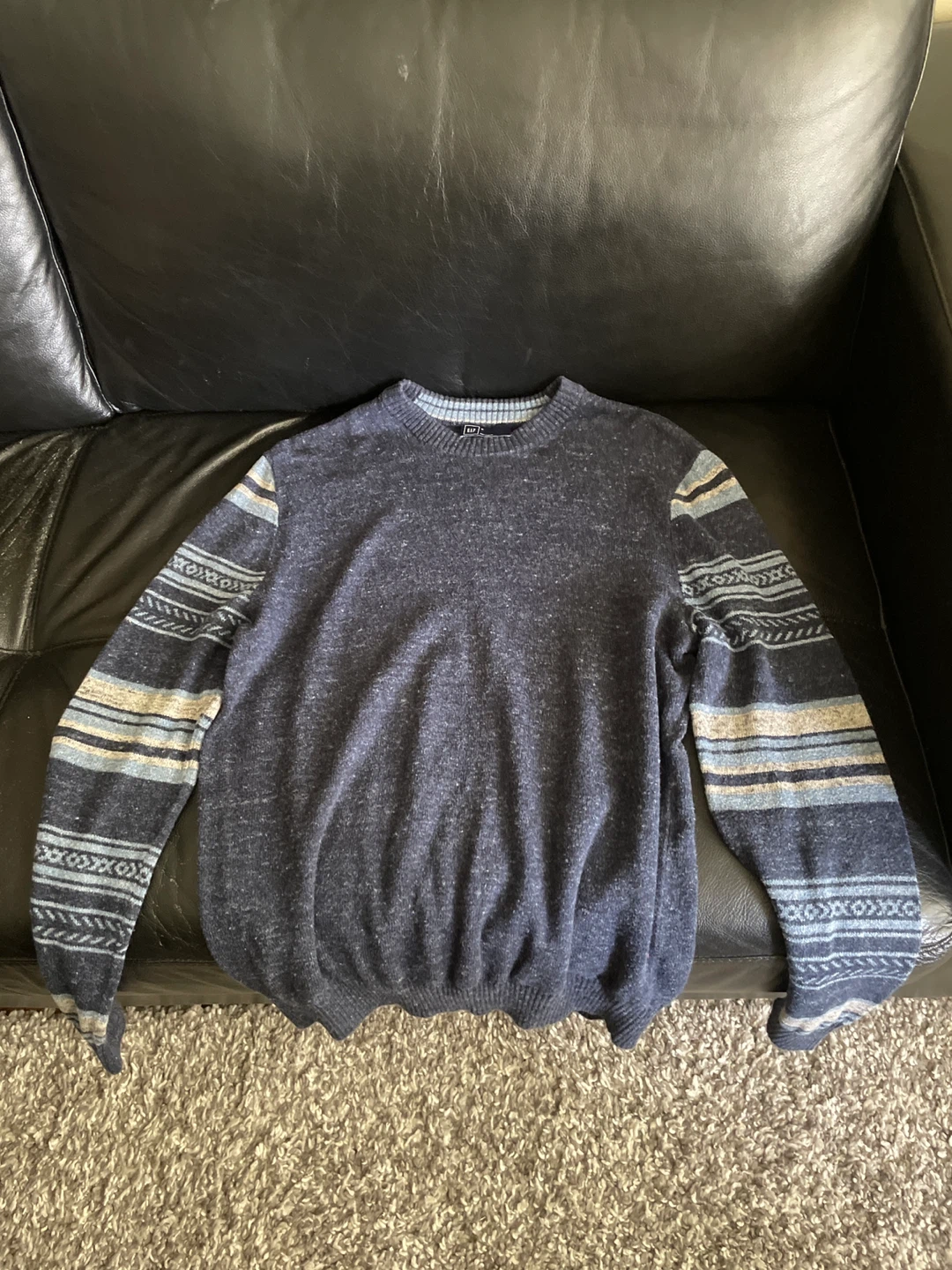 🏈Gap Blue Patterned Knit Sweater