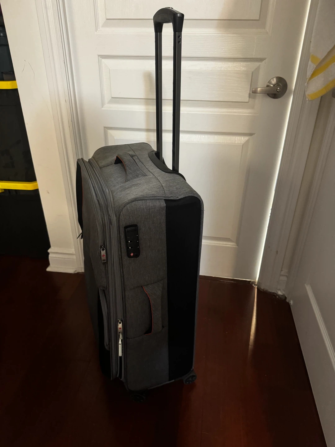 Wagon R Grey Rolling Luggage - photo 2