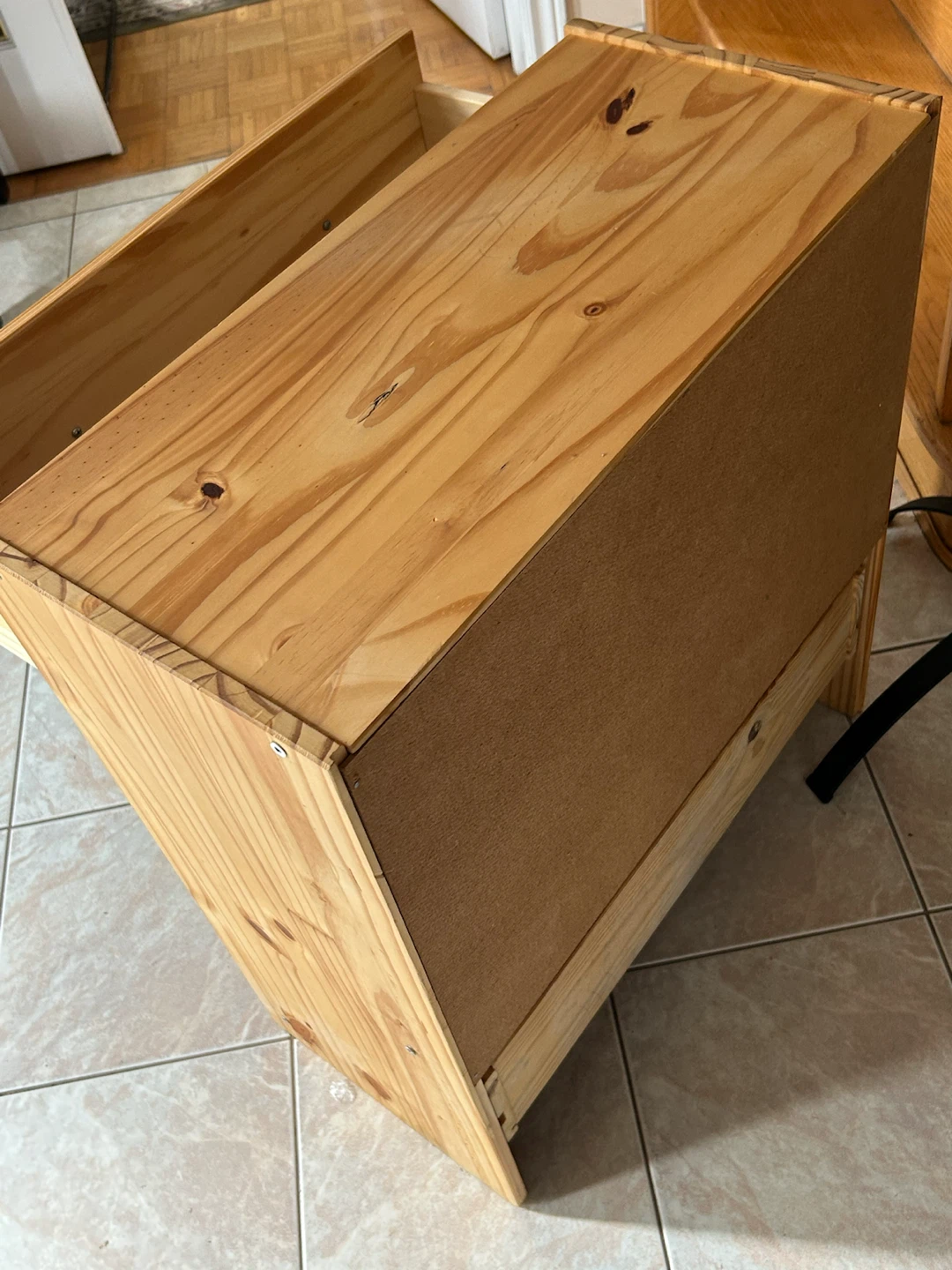 Three-drawer pine chest - photo 5