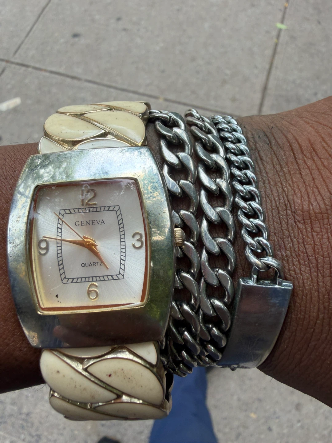Geneva Quartz Women's Wristwatch