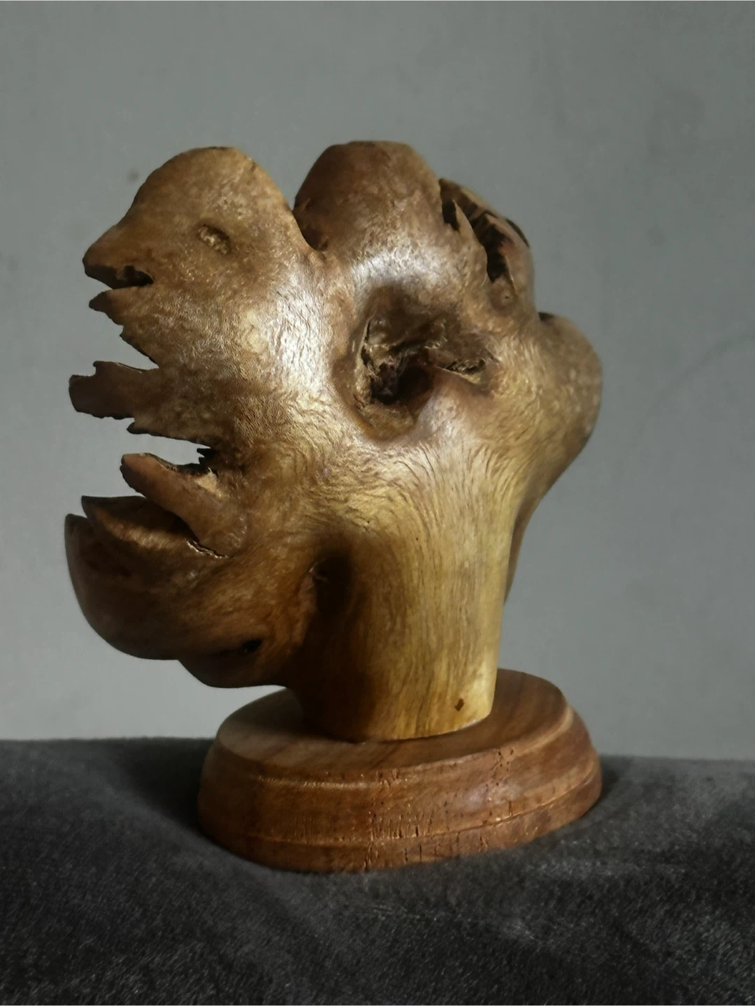 4" Vintage Raw Edge Parasite Wood Figurine - photo 4
